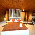 Guest house Almir