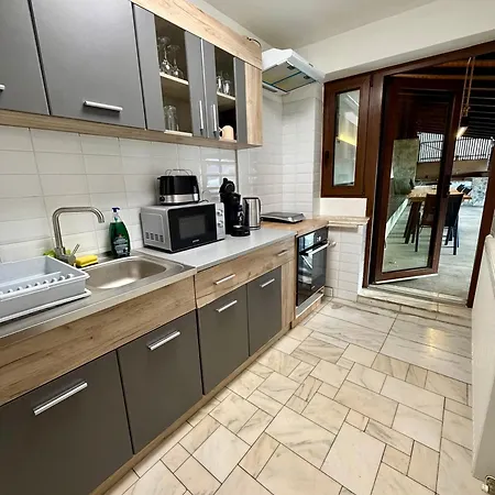Almir Guest house Brasov
